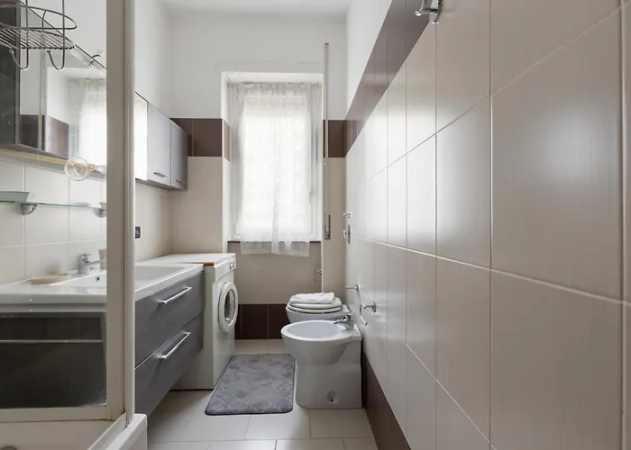 Guesthost - Bande Nere M1 Comfy With Balcony Apartmán *