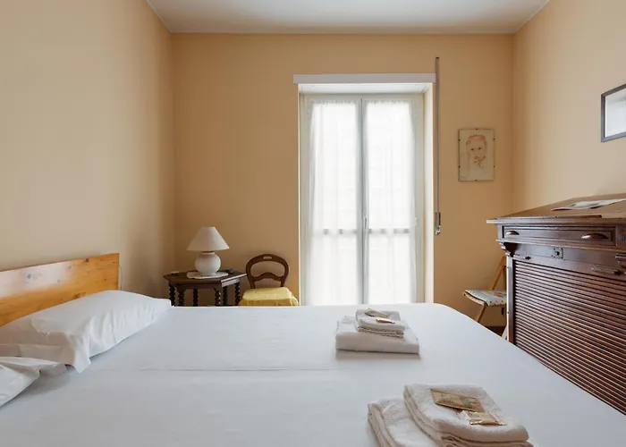 Guesthost - Bande Nere M1 Comfy With Balcony Apartmán Milán