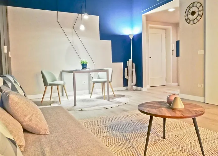 Santorsola 5 - Modern Duomo Milán