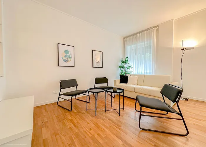 Ranzoni 21 - 15 Min Dal Duomo アパート *