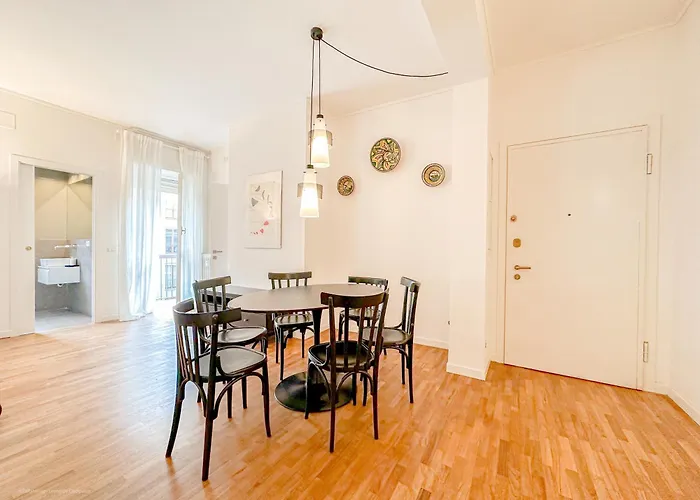 Ranzoni 21 - 15 Min Dal Duomo アパート