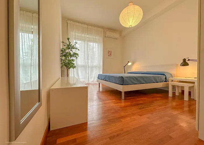 Ranzoni 21 - 15 Min Dal Duomo アパート *