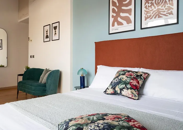 Apartment The Rent - Beautiful With Balcony In Porta Romana *