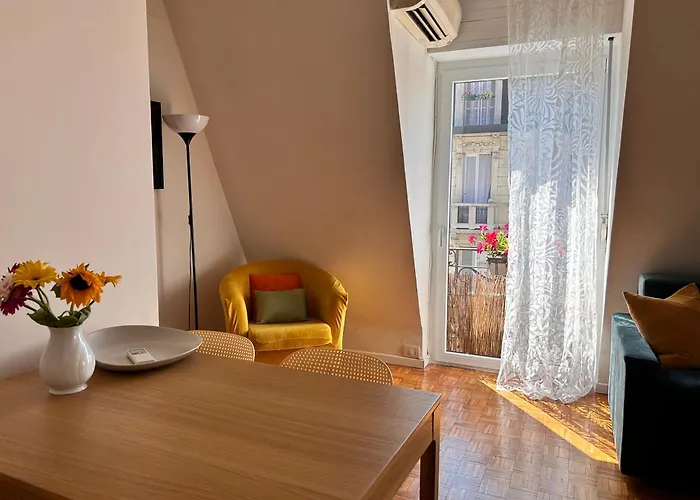 Easy Isola, For An Easy アパート *