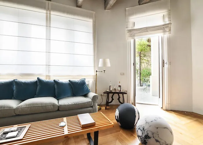 Luxury Penthouse With Rooftop Terrace Appartement Milaan