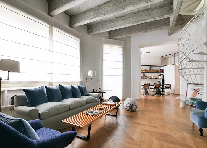 Luxury Penthouse With Rooftop Terrace *