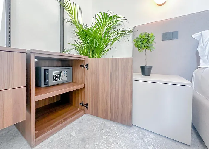 Porta Venezia - Luxy - 6 3*