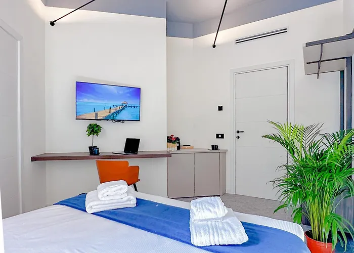 ゲストハウス Porta Venezia - Luxy - 6 3*