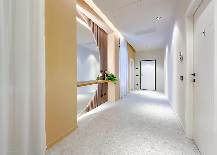 Porta Venezia - Luxy - 6 ゲストハウス 3*