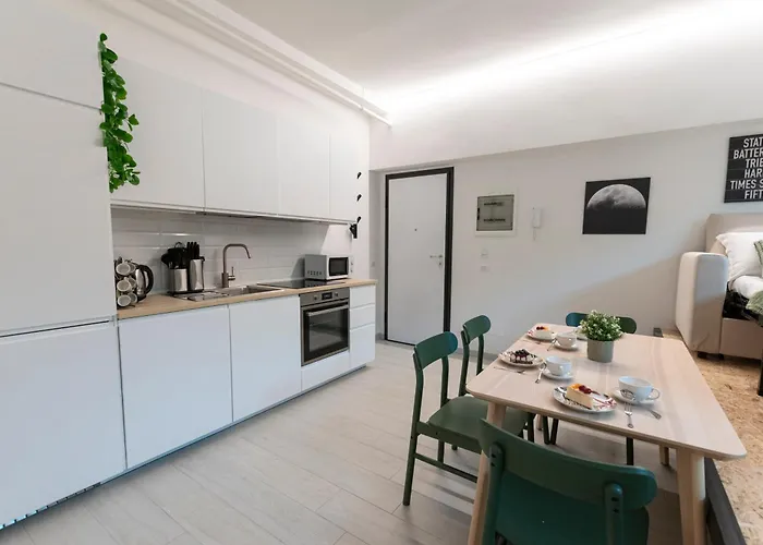 I-Host Grazioli 7 Urban Retreat Milán