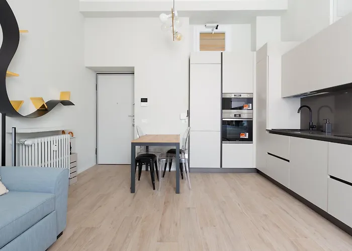 Guesthost - Washington Modern Milano