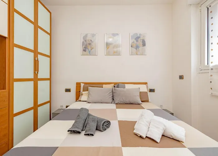 Arcimboldi Terrace - Parking Private Included, Free Wifi & Ac *