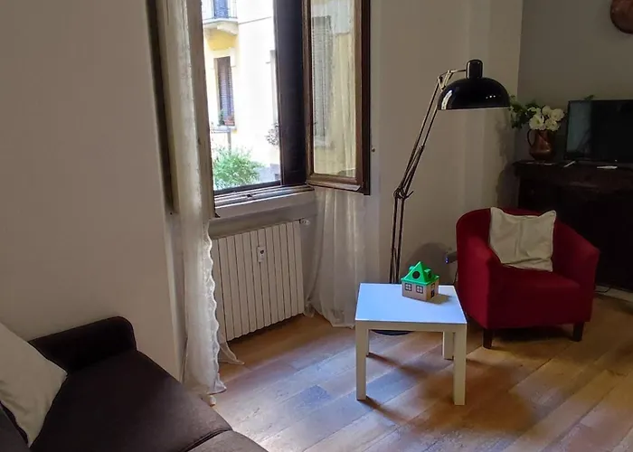 Maria Homes -vitruvio 42 * ミラノ