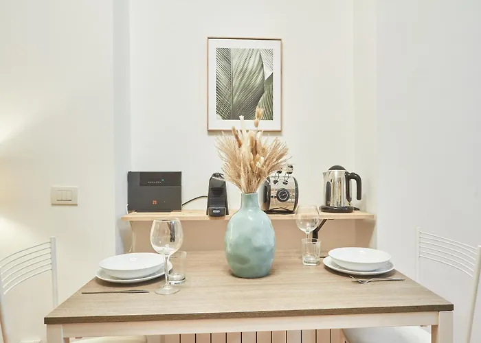 Appartamento Easylife - Accogliente Monolocale Con Arredamento Minimal In Zona Stazione *