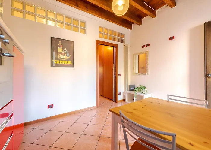 Guest Planet - Rosso - Navigli Area Apartamento