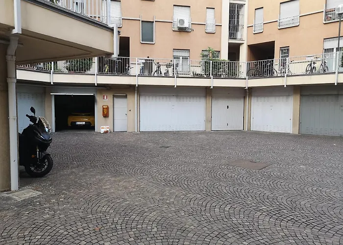 Cadolini - Duomo In 20 Min - Quiteness And Garden Daire Milano