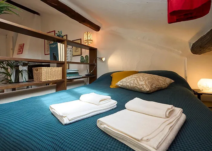 Lejlighed Cozy House - 20 Minutes Walk From Duomo-navigli