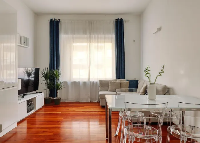 Cozy Flat In Station - 4 Pax * Milán