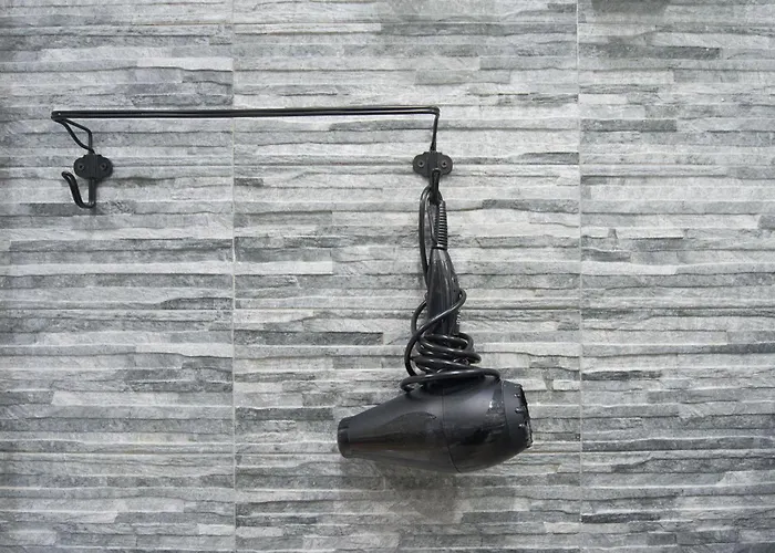 Διαμέρισμα Amazing Attic Max 10 People With Parking & Wifi, Near To 3 Tram Lines And To The Metro - Well Connected To Airports And To The Train Station *