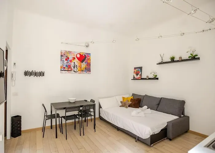 I Simple & Smart I Prime Location, Metro Nearby