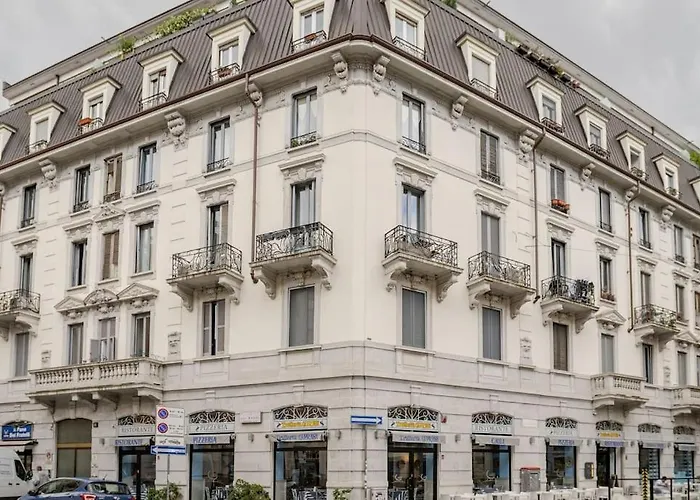 I Simple & Smart I Prime Location, Metro Nearby *