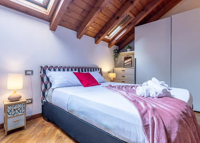 Romantic Navigli - 15min Duomo - Free Parking Milano