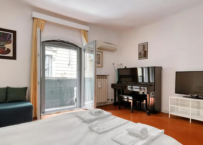 Hostmate - - Tortona *