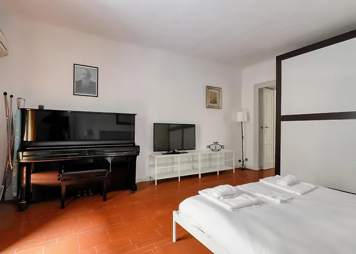 Hostmate - - Tortona