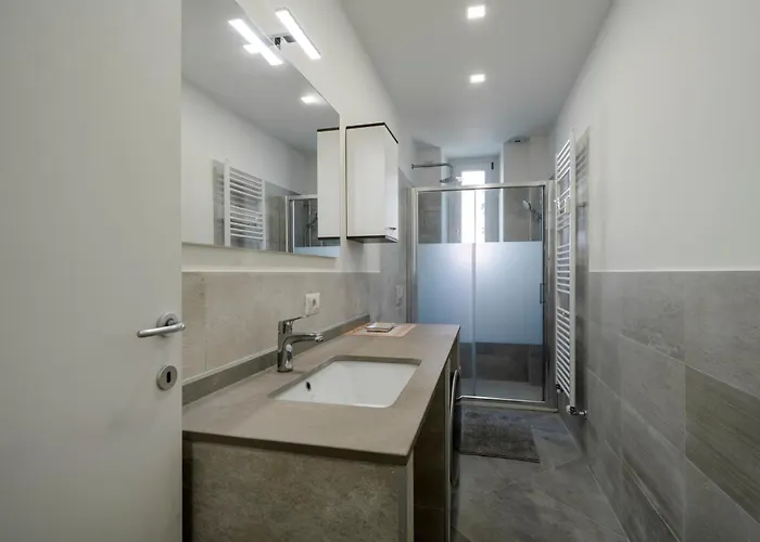 Cenisio Close To Center