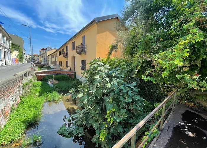 Daire Oasis On Water In The Center Of