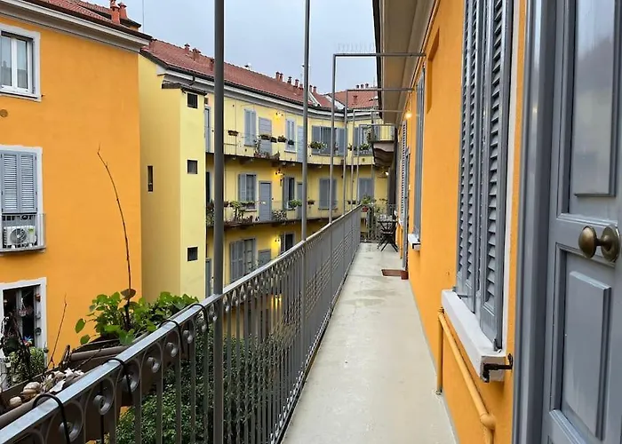 Lägenhet Porta Romana Experience - Authentic Milanese Flat *