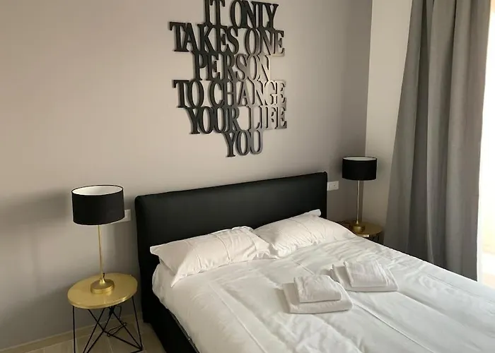 Trilocale Con Due Bagni M5 Citylife Skynest Daire *