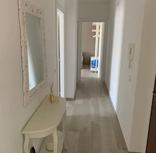 Trilocale Con Vista E Due Bagni Vicino Citylife *