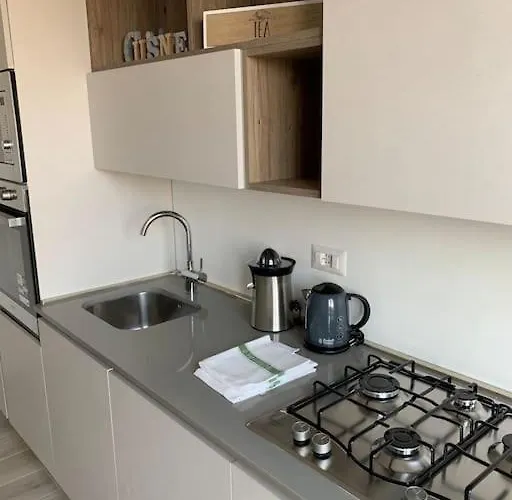 Trilocale Con Vista E Due Bagni Vicino Citylife Appartamento