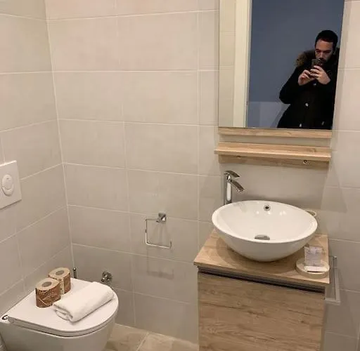 Daire Trilocale Con Due Bagni M5 Citylife Skynest *