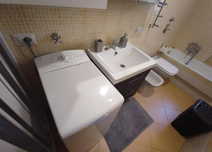 Esplora Comodamente E Poi Riposa Tranquillo Apartament