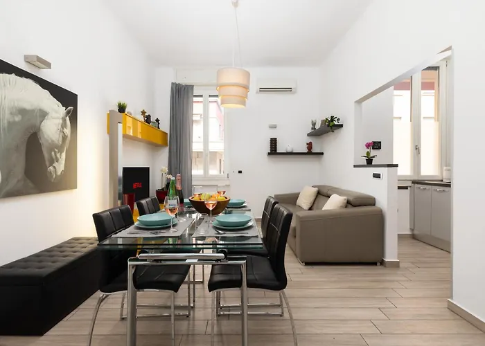 I Prime Location I Metro At Your Door, Duomo In 15 Min! 아파트