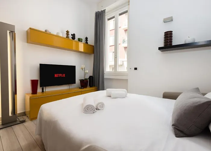 I Prime Location I Metro At Your Door, Duomo In 15 Min! 아파트