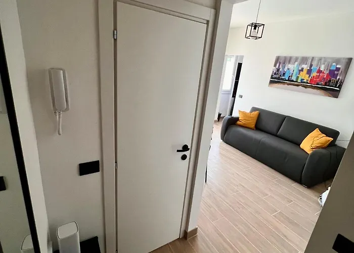 Apartment Moderno Ed Elegante Loft Con Balcone *