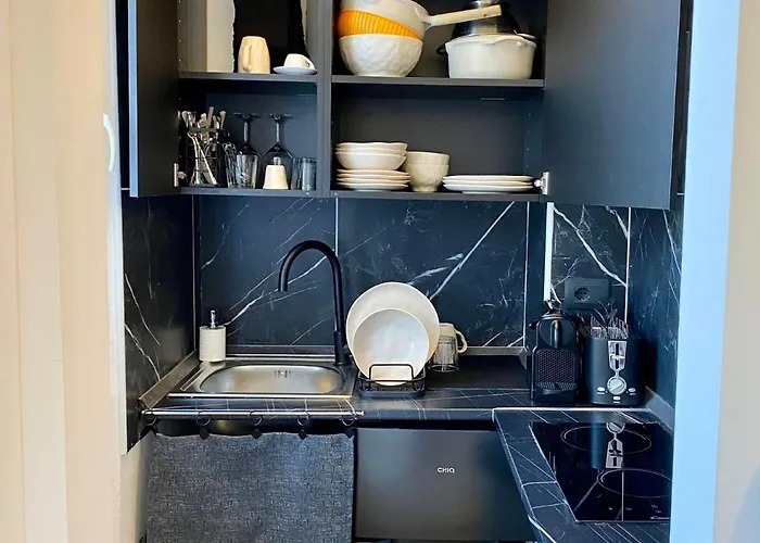 Moderno Ed Elegante Loft Con Balcone *