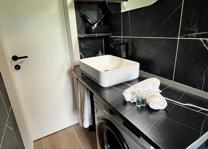 Apartment Moderno Ed Elegante Loft Con Balcone