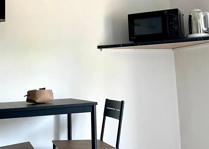 Moderno Ed Elegante Loft Con Balcone *