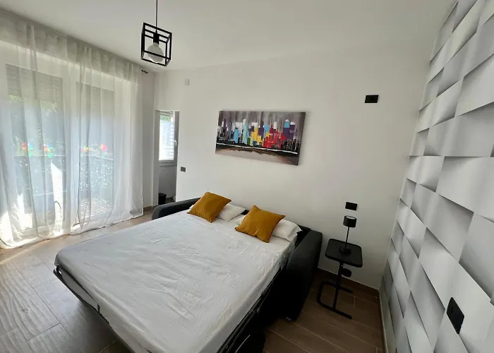 Апартаменты Moderno Ed Elegante Loft Con Balcone