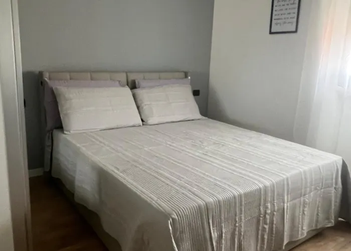 Monolocale Ovidio Милан