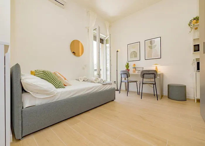 Comfy & Chic Near Universita Iulm & Famagosta-ideal For Work