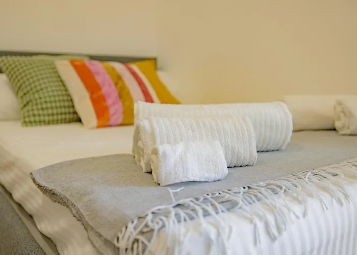 Comfy & Chic Near Universita Iulm & Famagosta-ideal For Work Apartment