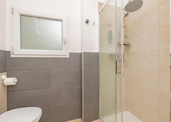 Apartment Comfy & Chic Near Universita Iulm & Famagosta-ideal For Work *