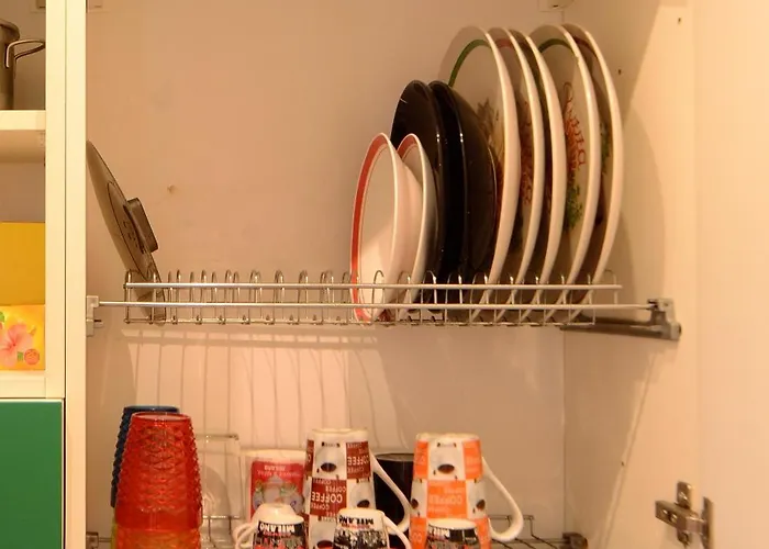 Bellissimo Mini A Tema Bandiera Italiana, Potente Wi-fi, 3 Linee Metropolitane Dietro Casa, Collegato Direttamente Con Aeroporto Di Malpensa E Rho Fiera Apartment Mailand