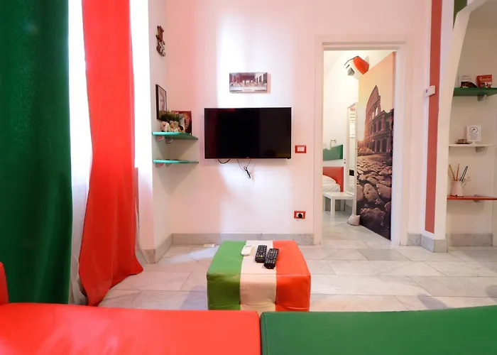 Bellissimo Mini A Tema Bandiera Italiana, Potente Wi-fi, 3 Linee Metropolitane Dietro Casa, Collegato Direttamente Con Aeroporto Di Malpensa E Rho Fiera *