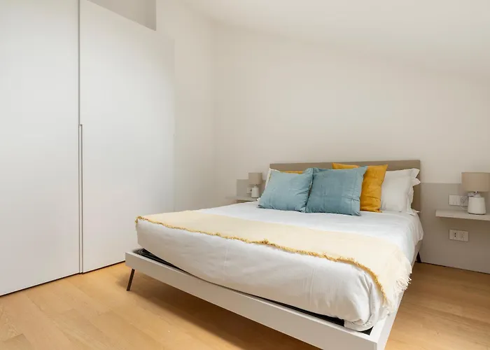 Santa Tecla Living Corti Di Bayres2 * Milaan